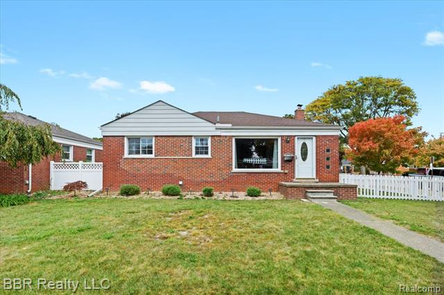 front view picture of 3236 S Margarette Ct, Trenton, MI. 48183