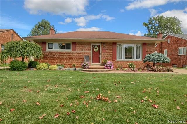 front view picture of 2491 Pinetree, Trenton, MI. 48183
