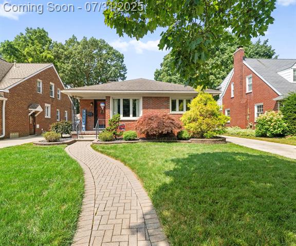 front view picture of 2476 Edgemont, Trenton, MI. 48183