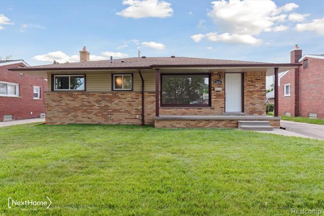 front view picture of 2434 Medford, Trenton, MI. 48183