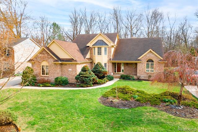front view picture of 7837 Oak River, Grosse Ile, MI. 48138