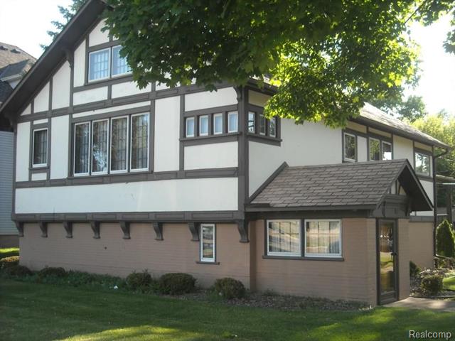 front view picture of 207 Truax, Trenton, MI. 48183