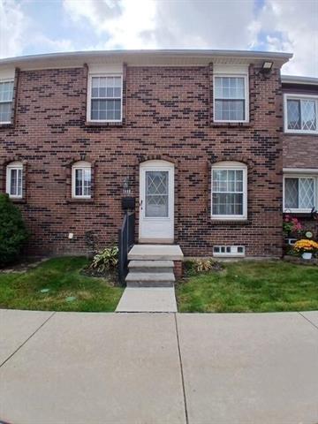front view picture of 1520 Vernon, Trenton, MI. 48183