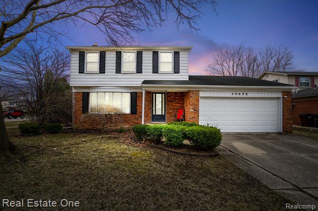 front view picture of 20698 Coachwood, Riverview, MI. 48193
