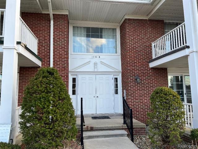 front view picture of 1730 Harrison, Trenton, MI. 48183