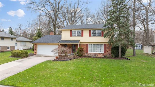 front view picture of 8453 Hampton, Grosse Ile, MI. 48138