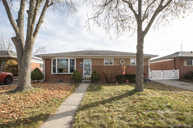 front view picture of 1847 Churchill, Trenton, MI. 48183