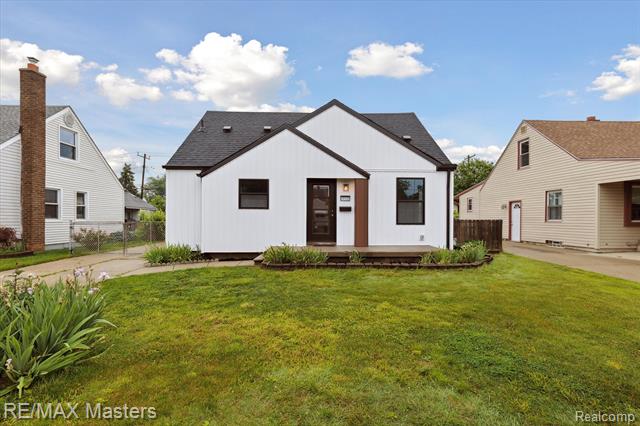 front view picture of 17772 Clark, Riverview, MI. 48193