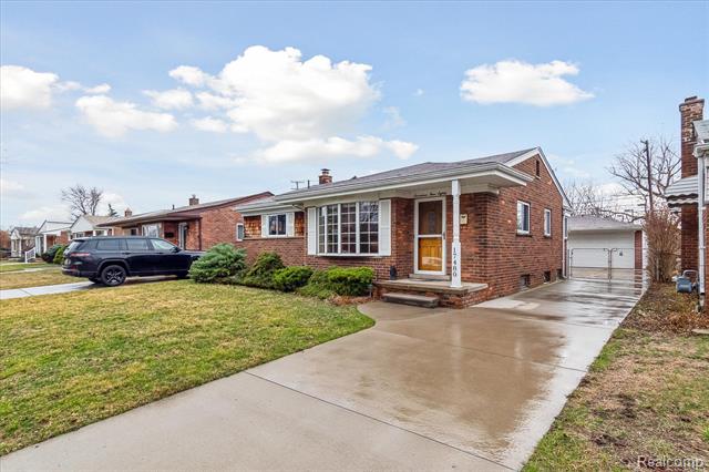 front view picture of 17480 Ray, Riverview, MI. 48193