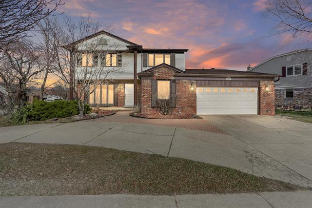 front view picture of 18220 Brentwood, Riverview, MI. 48193