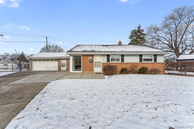 front view picture of 12822 Johanna, Riverview, MI. 48193