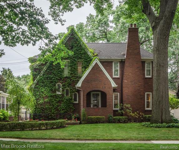 front view picture of 11 Sylvan Ave, Pleasant Ridge, MI. 48069