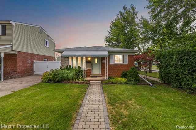 front view picture of 3939 15Th, Wyandotte, MI. 48192