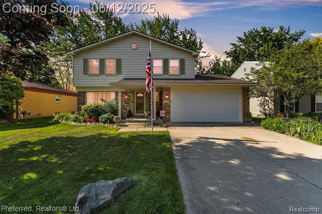 front view picture of 41815 Cherry Hill Rd, Novi, MI. 48375