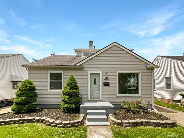 front view picture of 3894 17Th, Wyandotte, MI. 48192