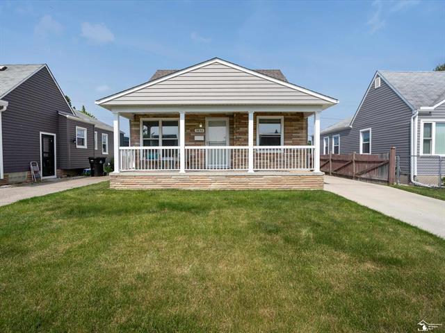 front view picture of 3850 22Nd, Wyandotte, MI. 48192