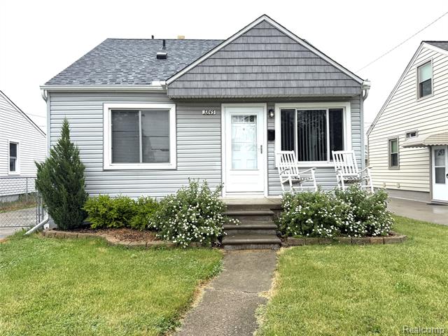 front view picture of 3845 21St, Wyandotte, MI. 48192