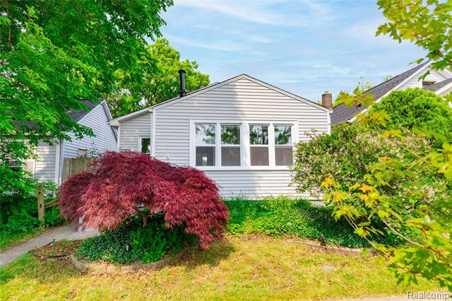 front view picture of 3820 17Th, Wyandotte, MI. 48192