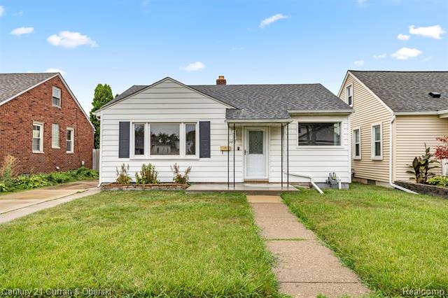 front view picture of 3450 23Rd, Wyandotte, MI. 48192
