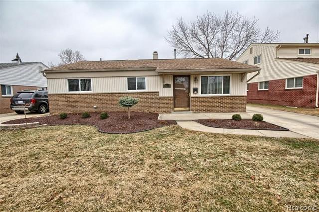 front view picture of 15455 Mulberry, Southgate, MI. 48195