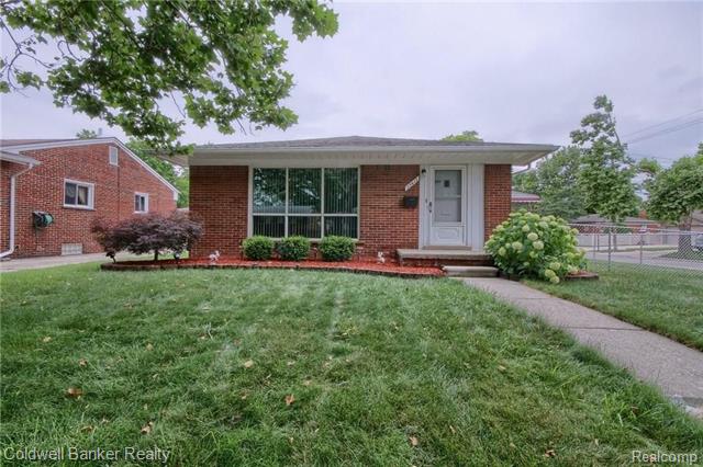 front view picture of 15412 Cynthia, Southgate, MI. 48195