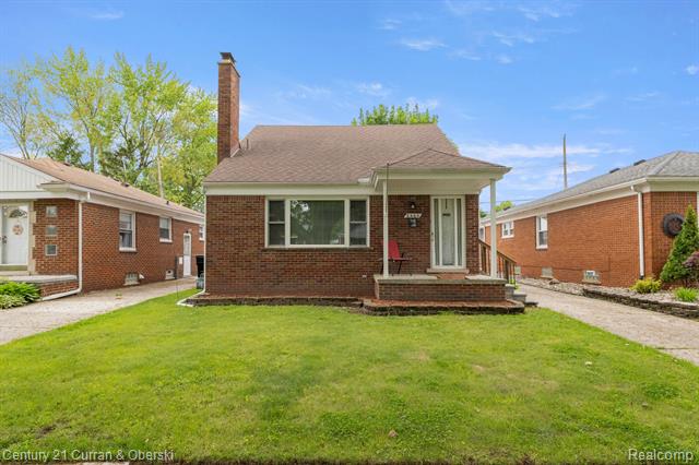 front view picture of 8464 Becker, Allen Park, MI. 48101