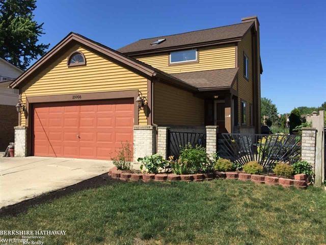 front view picture of 29908 Young, Rockwood, MI. 48173