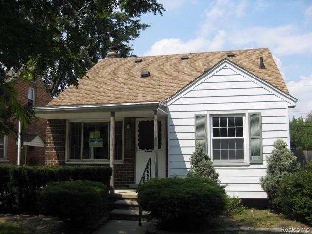 front view picture of 13412 Sycamore, Southgate, MI. 48195