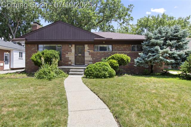 front view picture of 24280 Moritz Ave, Oak Park, MI. 48237