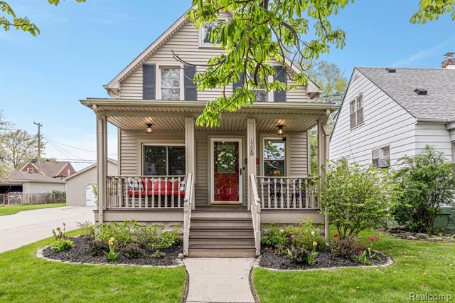 front view picture of 1508 Maple, Wyandotte, MI. 48192