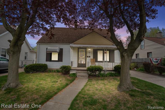 front view picture of 13787 Irene, Southgate, MI. 48195