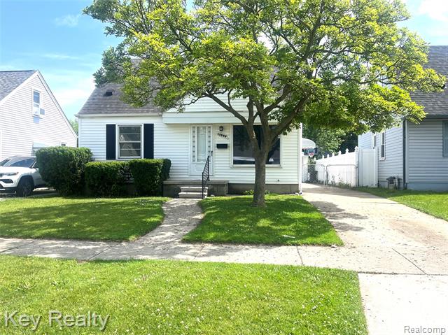 front view picture of 13509 Backus, Southgate, MI. 48195