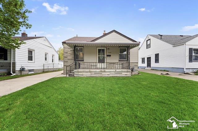 front view picture of 13668 Agnes, Southgate, MI. 48195