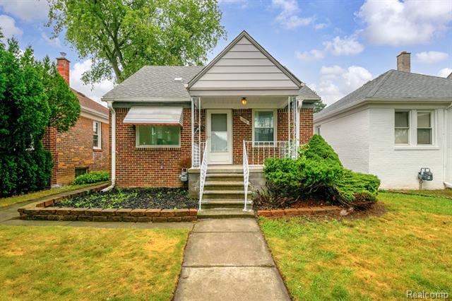 front view picture of 1046 Mollno, Wyandotte, MI. 48192