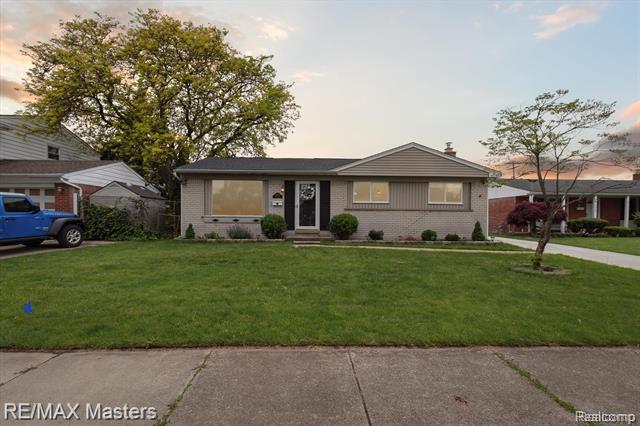 front view picture of 13542 Mulberry, Southgate, MI. 48195