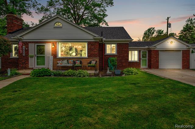 front view picture of 1666 22Nd, Wyandotte, MI. 48192