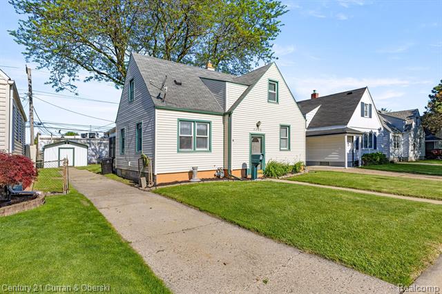 front view picture of 3388 23Rd, Wyandotte, MI. 48192