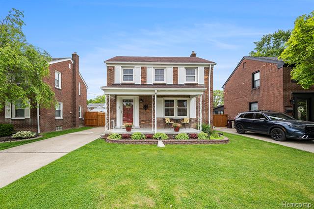 front view picture of 13153 Superior, Southgate, MI. 48195