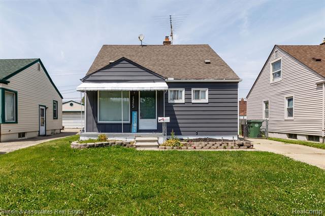 front view picture of 13472 Superior, Southgate, MI. 48195