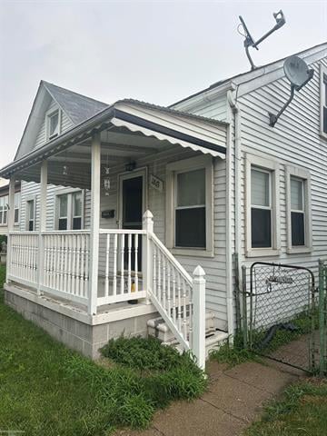 front view picture of 1863 3Rd, Wyandotte, MI. 48192