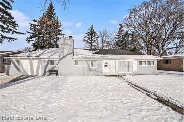 front view picture of 17638 New Hampshire Dr, Southfield, MI. 48075