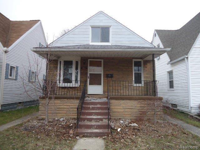 front view picture of 1816 Lindbergh, Wyandotte, MI. 48192