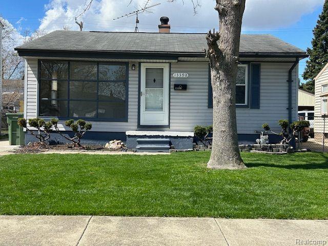 front view picture of 13398 Agnes, Southgate, MI. 48195