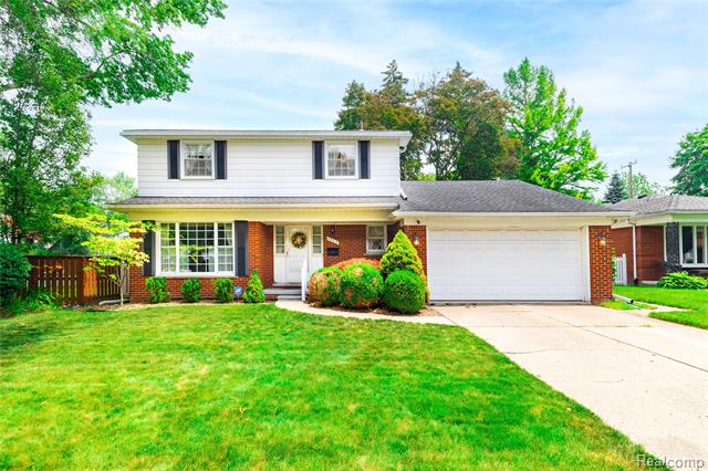front view picture of 2305 21St, Wyandotte, MI. 48192