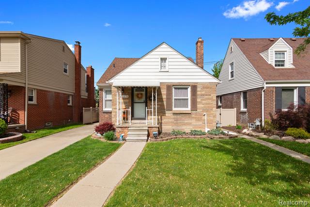 front view picture of 2270 23Rd, Wyandotte, MI. 48192