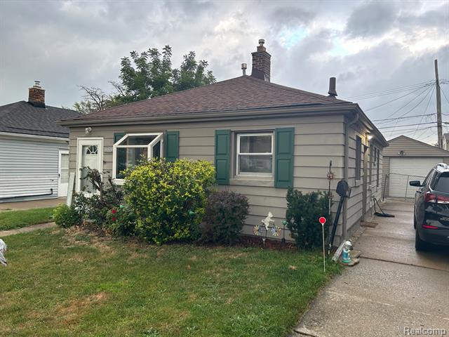 front view picture of 13199 Irene, Southgate, MI. 48195