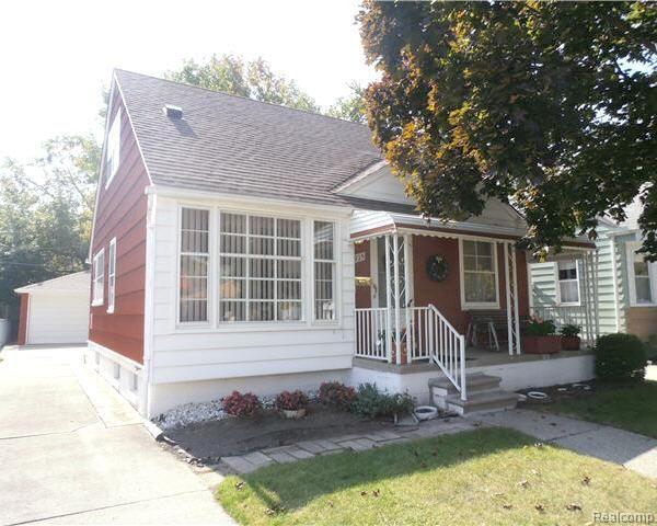 front view picture of 12925 Pullman, Southgate, MI. 48195
