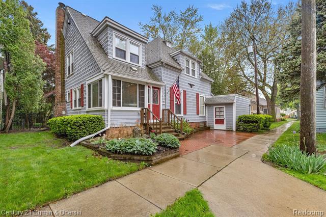 front view picture of 449 Spruce, Wyandotte, MI. 48192