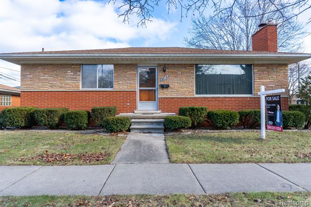 front view picture of 2113 12Th, Wyandotte, MI. 48192