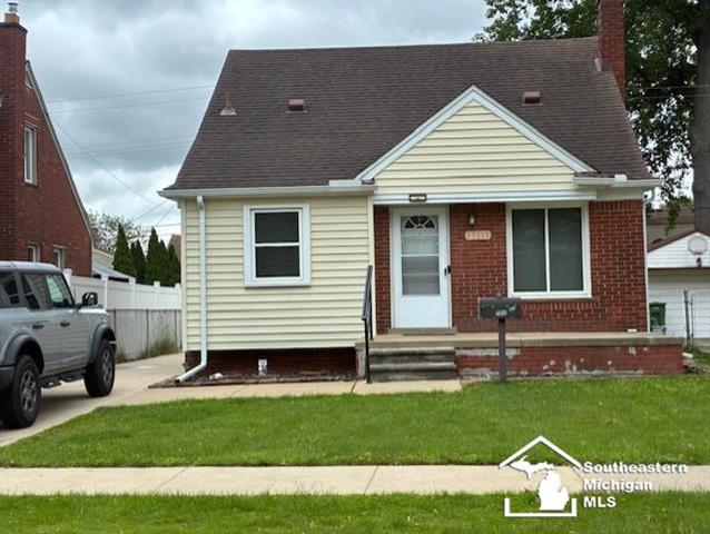 front view picture of 13535 Netherwood, Southgate, MI. 48195